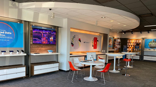 Cell Phone Store «AT&T», reviews and photos, 2724 Lincoln Dr, Roseville, MN 55113, USA