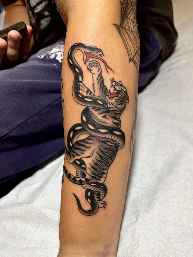 Explore easy flash tattoo ideas, creative tattoo ideas in Cincinnati, available at White Whale