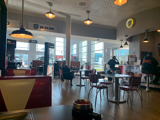 Jeep Dealer «Fields Chrysler Jeep Dodge RAM Glenview», reviews and photos, 2800 Patriot Blvd, Glenview, IL 60026, USA