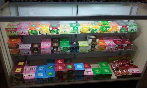 Tobacco Shop «Tobacco &more smoke & vape shop», reviews and photos, 11924 Seminole Blvd, Largo, FL 33778, USA