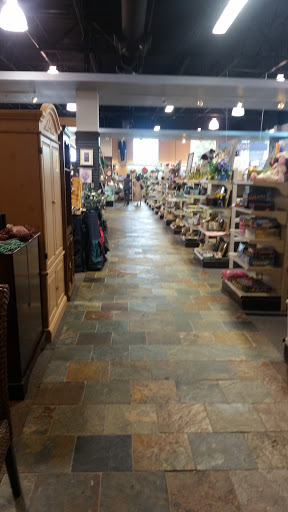 Thrift Store «St. Vincent De Paul Thrift Store», reviews and photos, 13986 Manchester Rd, Ballwin, MO 63011, USA