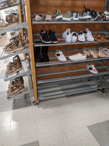 Department Store «HomeGoods», reviews and photos, 25959 Lorain Rd, North Olmsted, OH 44070, USA