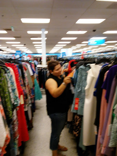 Clothing Store «Ross Dress for Less», reviews and photos, 2421 E Expy 83, Mission, TX 78572, USA