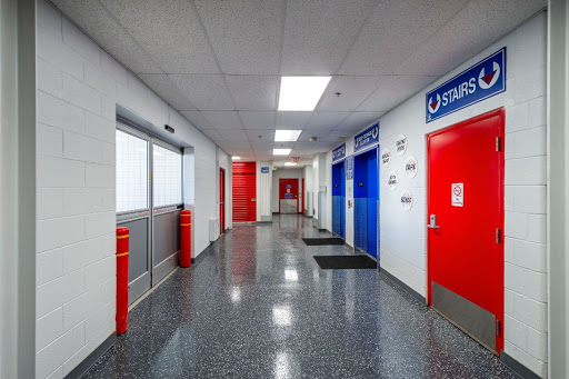 Self-Storage Facility «National Storage Centers - Southfield», reviews and photos, 21940 W 8 Mile Rd, Southfield, MI 48075, USA