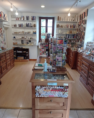 Boutique et Librairie religieuse de la Bénite Fontaine à La Roche-sur-Foron