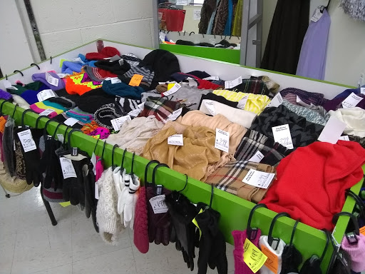 Thrift Store «Red Racks Thrift Store», reviews and photos, 1711 N Glenstone Ave, Springfield, MO 65803, USA