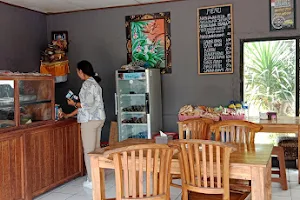 Warung Lawar Debo image