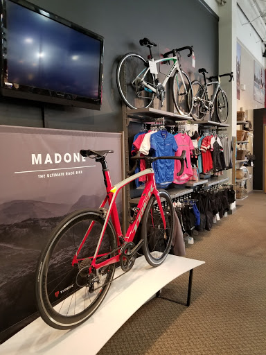 Bicycle Store «Trek Bicycle Store of Estero», reviews and photos, 8001 Plaza del Lago Dr #101, Estero, FL 33928, USA