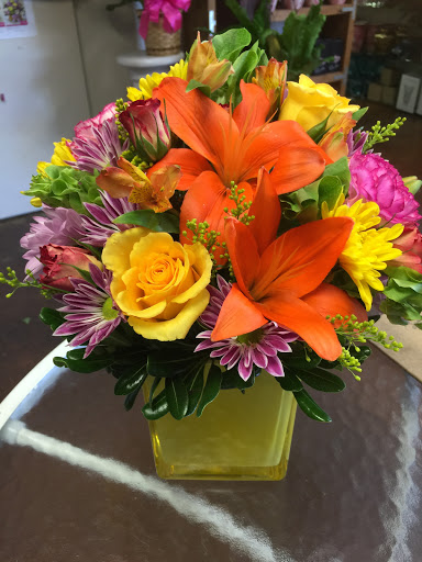 Florist «Pretty Petals Floral Boutique», reviews and photos, 2932 Hillcrest Dr, San Antonio, TX 78201, USA