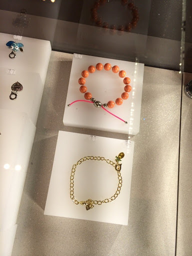 Jewelry Store «Swarovski», reviews and photos, 5100 Kings Plaza, Brooklyn, NY 11234, USA