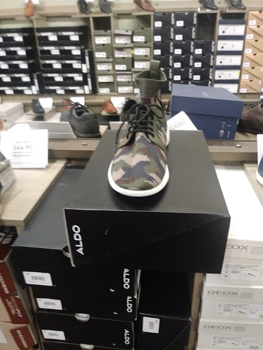 Shoe Store «DSW Designer Shoe Warehouse», reviews and photos, 346 Newnan Crossing Bypass, Newnan, GA 30265, USA