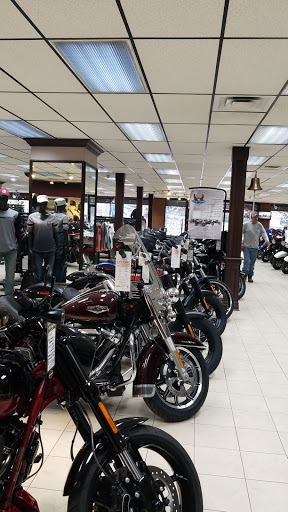 Harley-Davidson Dealer «A.D. Farrow Co. Harley-Davidson (Downtown)», reviews and photos, 491 W Broad St, Columbus, OH 43215, USA