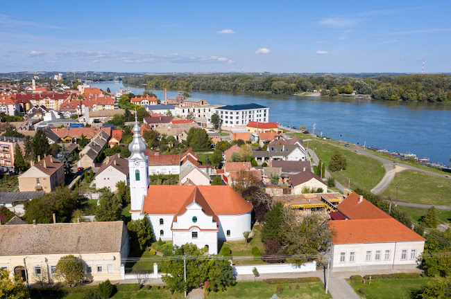 Comentarii opinii despre Mohácsi Református Egyházközség temploma