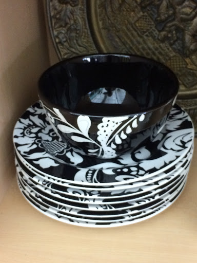 Thrift Store «Out of the Closet - Fort Lauderdale», reviews and photos, 1785 E Sunrise Blvd, Fort Lauderdale, FL 33304, USA