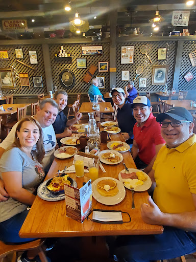 American Restaurant «Cracker Barrel Old Country Store», reviews and photos, 889 S Stemmons Fwy, Lewisville, TX 75067, USA