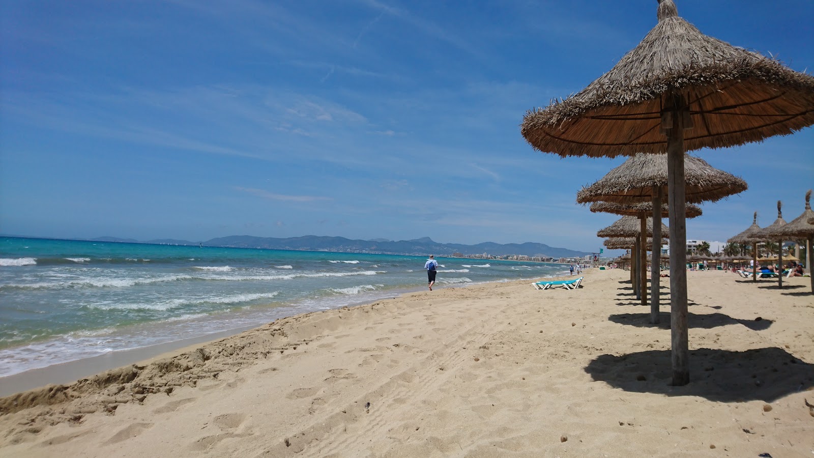 Fotografie cu Platja de s'Arenal (Palma) - locul popular printre cunoscătorii de relaxare