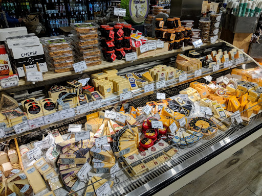 Grocery Store «Nugget Markets», reviews and photos, 5627 Paradise Dr, Corte Madera, CA 94925, USA