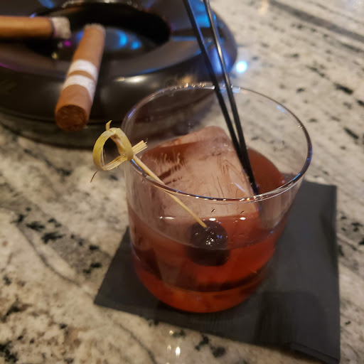 Cigar Shop «Executive Cigar Shop & Lounge», reviews and photos, 837 E New Haven Ave, Melbourne, FL 32901, USA