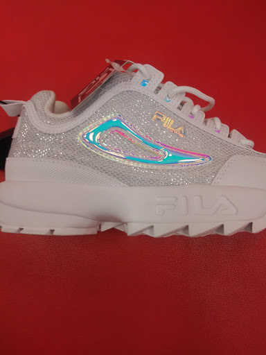 Shoe Store «Famous Footwear», reviews and photos, 3000 Grapevine Mills Pkwy #250, Grapevine, TX 76051, USA