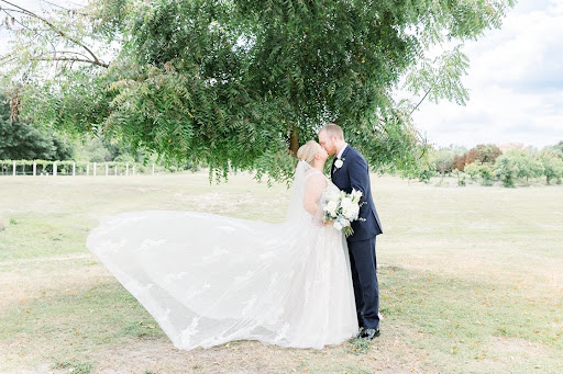 Dress Store «The White Closet Bridal Company», reviews and photos, 5915 Memorial Hwy #118, Tampa, FL 33615, USA