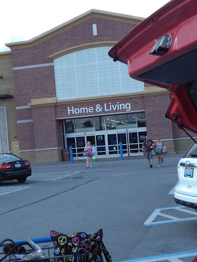 Department Store «Walmart Supercenter», reviews and photos, 12981 Shelbyville Rd, Middletown, KY 40243, USA
