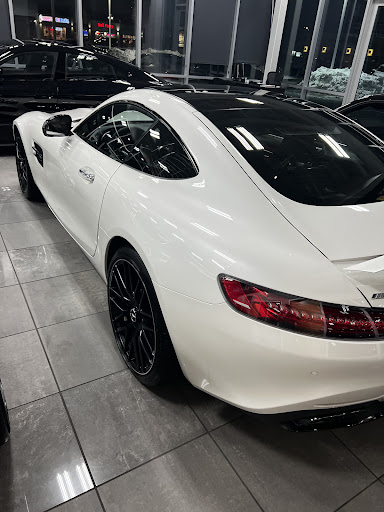 Used Car Dealer «Ultimo Motorsports», reviews and photos, 150 Ogden Ave, Westmont, IL 60559, USA