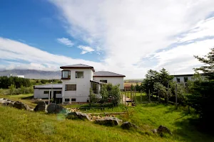 House On The Hill - Guesthouse image