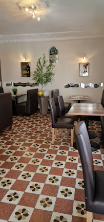 Atmosphère du Restaurant Le Provençal à Roquebillière - n°1