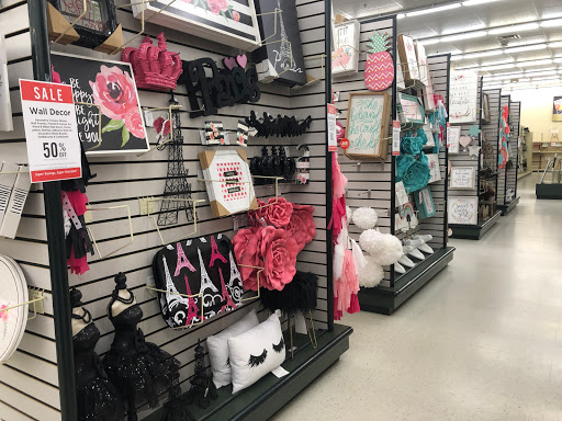 Craft Store «Hobby Lobby», reviews and photos, 3192 S Linden Rd a102, Flint, MI 48507, USA