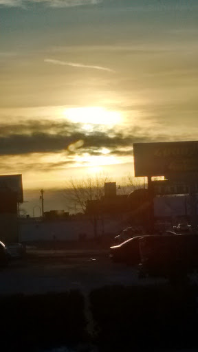 Used Car Dealer «Schoepp Motors Northeast», reviews and photos, 1518 N Stoughton Rd, Madison, WI 53704, USA