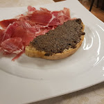 Photo n°2 de l'avis de Fabrizio.' fait le 19/08/2018 à 11:28 sur le  Re Tartù - Ristorante Enoteca a Montefalco à Montefalco