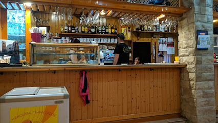 Cafetería - Cervecería :: Central - Carrer de Juan Giner Ruiz, 12, 12500 Vinaròs, Castelló, Spain