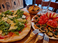 Plats et boissons du Restaurant italien Pizzeria La Tipica à Paris - n°6