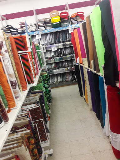 Fabric Store «Jo-Ann Fabrics and Crafts», reviews and photos, 1733 Parkview Dr #15-a, Chesapeake, VA 23320, USA