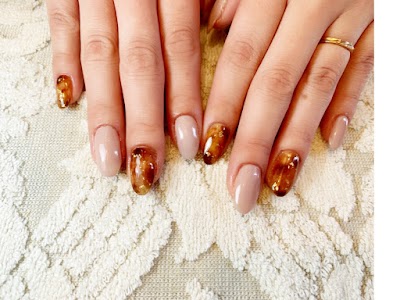 コロンネイル Colon Nail