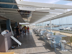 Photo n°34 de La Ferme Marine - L'assiette du port à Marseillan ()