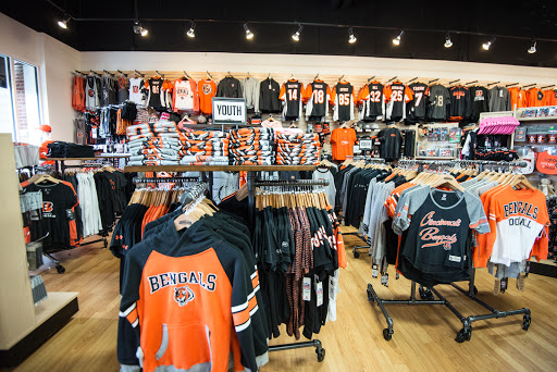 Sportswear Store «Rally House Rookwood», reviews and photos, 2705 Edmondson Rd, Cincinnati, OH 45209, USA