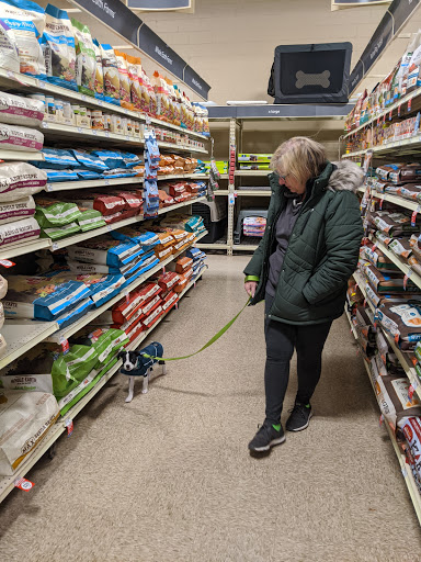 Pet Supply Store «PetSmart», reviews and photos, 2000 Clements Bridge Rd, Woodbury, NJ 08096, USA