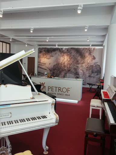 Piano stores Prague