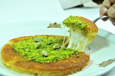 Photos of Sadık K&uuml;nefe
