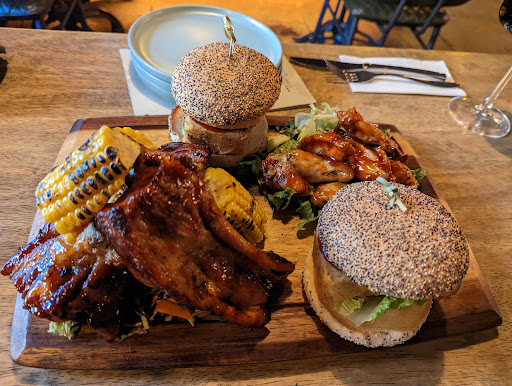 The Wood & Spoon