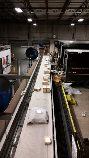 Courier Service «Ups Air Gateway Orlando», reviews and photos, 8975 Tradeport Dr, Orlando, FL 32827, USA