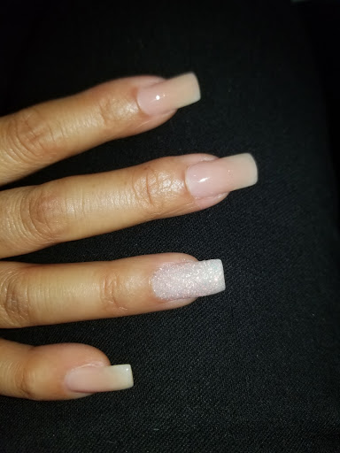 Beauty Salon «Glorious Beauty Salon & Spa», reviews and photos, 5029 W Armitage Ave, Chicago, IL 60639, USA