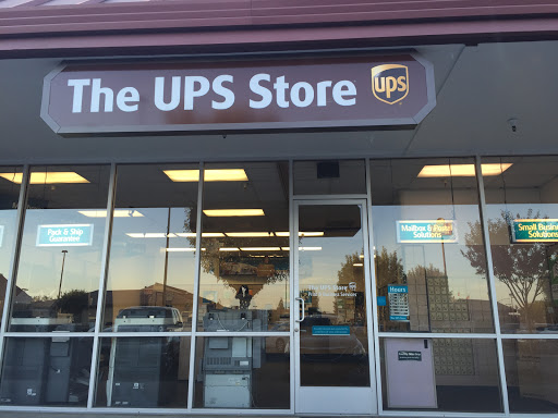 Shipping and Mailing Service «The UPS Store», reviews and photos, 353 E 10th St e, Gilroy, CA 95020, USA