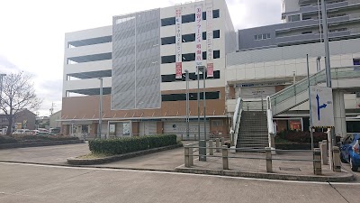 鳴海中日文化センター