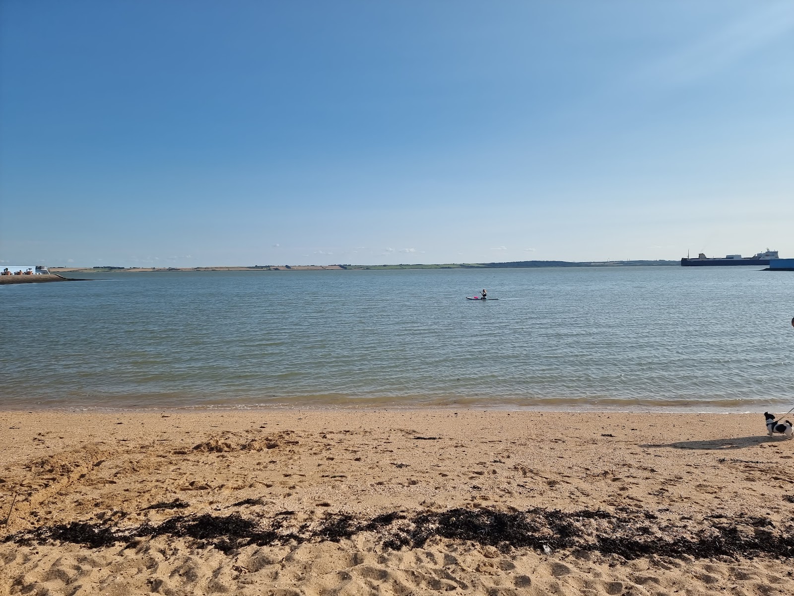 Foto de Thorney Bay Beach com alto nível de limpeza