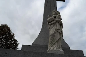 Monument Du Saint Frère André image