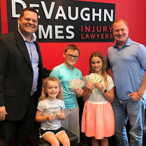 Personal Injury Attorney «DeVaughn James Injury Lawyers», reviews and photos