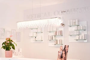 Kosmetik München | Medical Cosmetics & Spa - Kosmetikstudio, Laser Haarentfernung, Beautysalon image