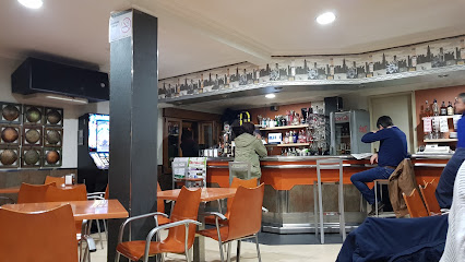 Café Bar Regueiro - Rúa Congostra do Rico, 28, 36626 Illa de Arousa, Pontevedra, Spain